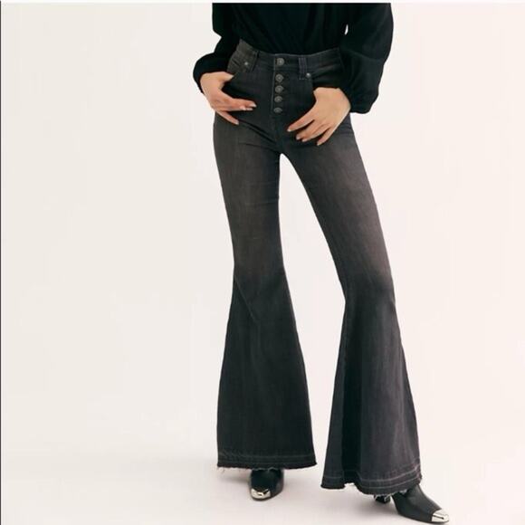 Free People Womens Irreplaceable Flare Jeans Galaxy Black High Rise Button Front - Picture 3 of 14